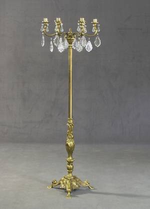 Standleuchter, 6- Lichtig, Messing mit Prismenbehang,  20. Jh.