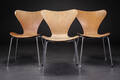 Arne Jacobsen. Tre syverstole af egetræ, model 3107 3 