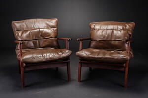 Dansk møbelproducent. To lænestole af mahogni 2