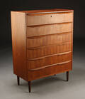 Dansk møbelproducent. Kommode, teaktræ, 1960erne
