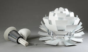 Poul Henningsen. Koglen pendel Ø 72 cm., hvidlakeret