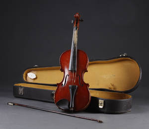 Violin med kasse