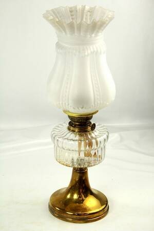 Bordsfotogenlampa