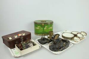 PARTI med bl.a. plåtburk, kaffegods, Rörstrand, skrivbordsuppsats