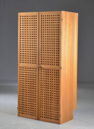 Trip Trap. Admiral klædeskab af teaktræ