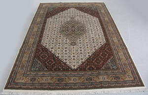 Kashmir Bidjar 246 x 345 cm.