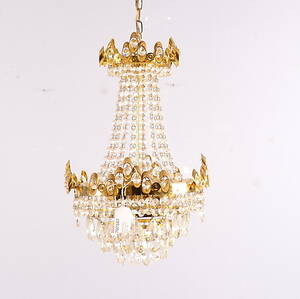 KRISTALLKRONA, med prismor, 1900-tal.