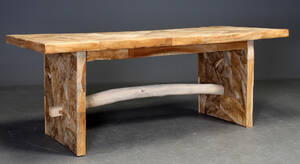 Spisebord af rodtræ