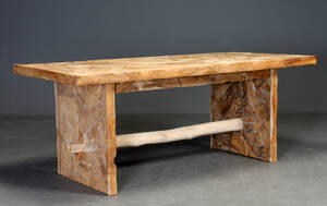 Spisebord af rodtræ