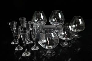 PARTI med konjakskupor, 5 st, Orrefors samt snapsglas, 61 st