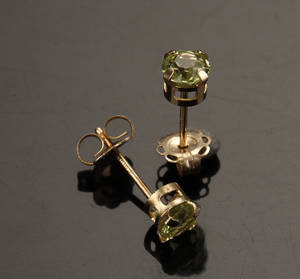 Peridot ørestikker