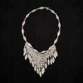 Halsband