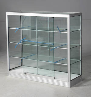 Udstillingsmontre i glas og aluminium