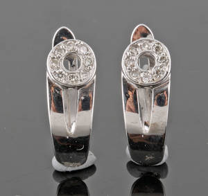 18Kt Diamond earrings approx. 0.12ct2