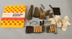 Samling föemål för patronladdning