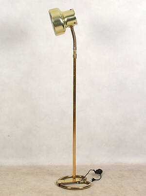 GOLVLAMPA Bumling, design Anders Pehrson för Atelje Lyktan.