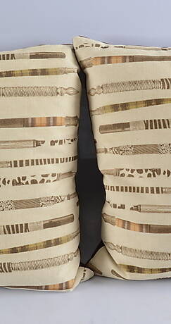 KUDDAR, 2 st, modern tillverkning.