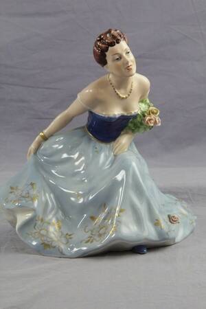 Figurin Royal Dux