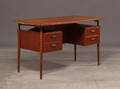 Dansk møbelproducent, fritstående skrivebord, teaktræ