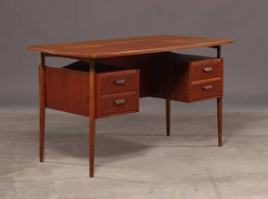 Dansk møbelproducent, fritstående skrivebord, teaktræ