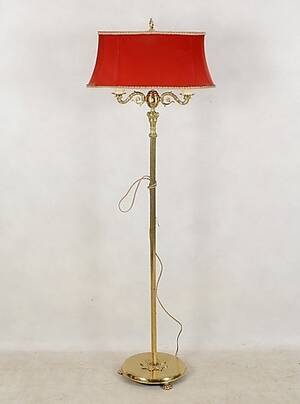 GOLVLAMPA, gulmetall, 1900-talets andra hälft.