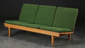 Børge Mogensen. Tre-pers. sofa af egetræ, model 2218 