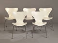 Arne Jacobsen 1901-1971. Fem stole, model 31017 5
