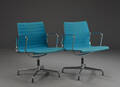 Charles Eames. Et par armstole, model EA-107. 2 Denne vare er sat til omsalg under nyt varenummer 4522689
