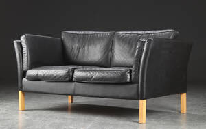 To-pers. sofa, sort læder