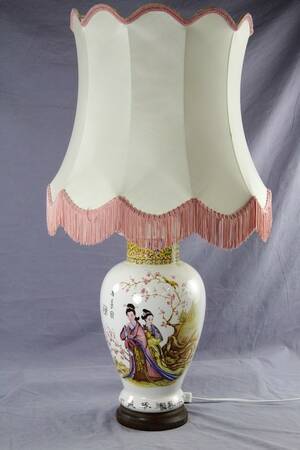 Bordslampa Kinamönster