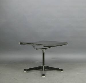 Charles Ray Eames, Hocker Ottomane aus der Alu Group von Vitra