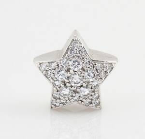 Ole Lynggaard. Star charm of white gold 18 kt 0.31ct 