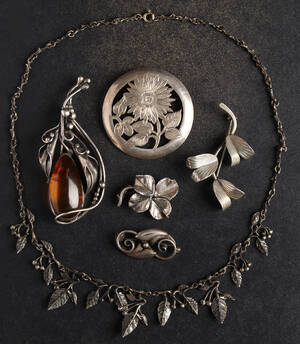 Samling brocher og halskæde, sølv og sterling sølv m.m. 6
