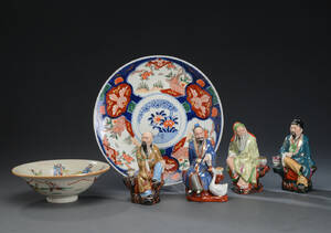 En samling orientalsk porcelæn 6