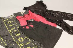 Samling bluser til damer og herrer, bl.a. Kappa poloer 164