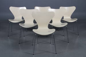  Arne Jacobsen. Sæt på seks stole, Syveren, model 3107, hvid 6