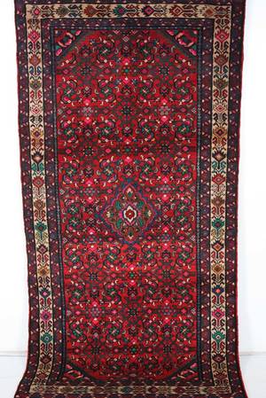 Persisk handknuten gallerimatta Hosseinabad, 239x123 cm.