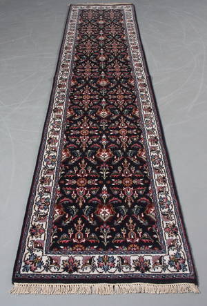 Kashmir Kirman, 77 x 348 cm