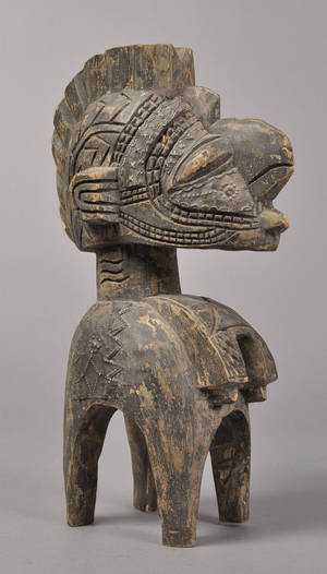 Africana - udskåret figur i patineret træ.