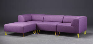 Modulsofa med puf, model seville, mørklilla med gule ben