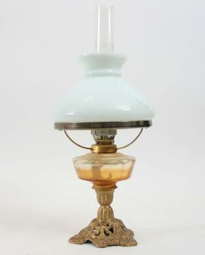 Bordsfotogenlampa, omkring år 1900