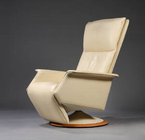 Berg. Lænestol i beige læder 