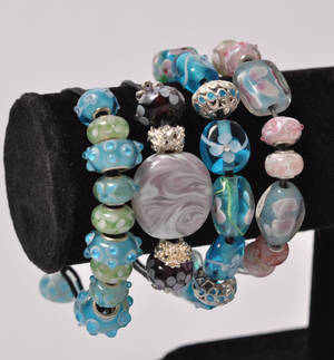 Charlotte Borgen 4 armbånd med beads 4