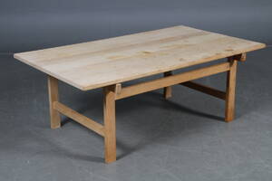 Hans J. Wegner. Rektangulær sofabord af egetræ