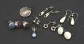 Parti örhängen och hänge, mestadels silver