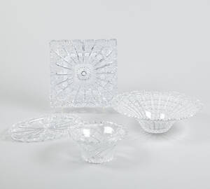 Skålar fat kristall