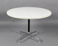 Charles Eames for Herman Miller. Rundt spisebord