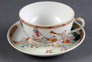 Kinesisk thekop med underskop af porcelæn 2