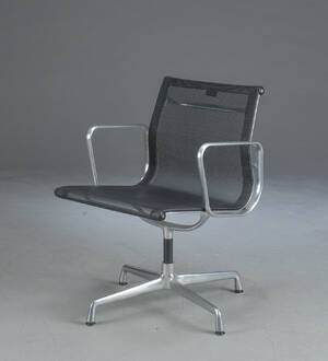 Charles Eames. Armstol, model 108 