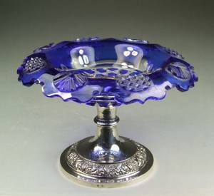 Kleine Konfektschale, 13 lötiges Silber, mit geschliffener Kuppa, 19. Jh.